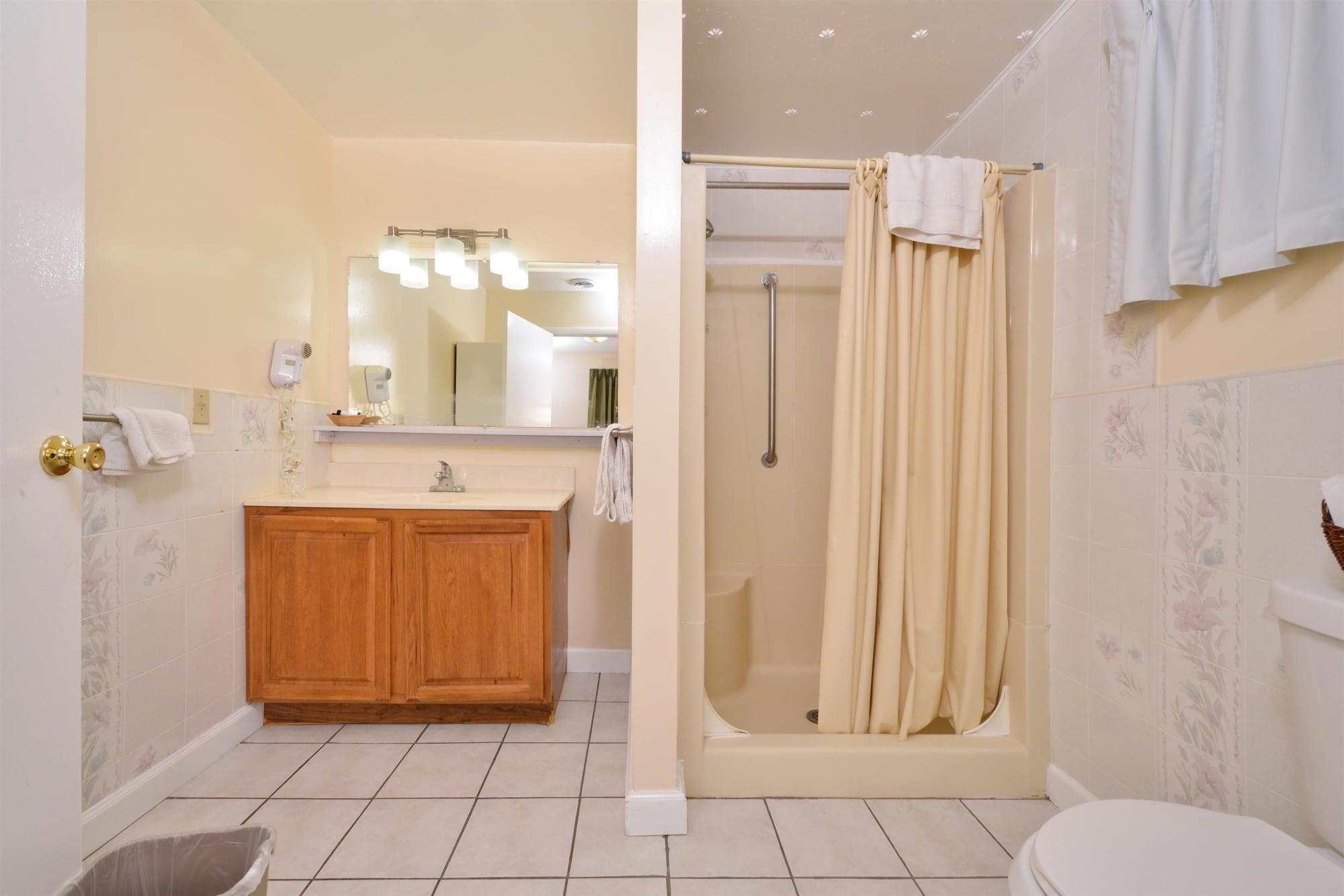 Americas Best Value Inn Jonesville/Hillsdale Eksteriør bilde