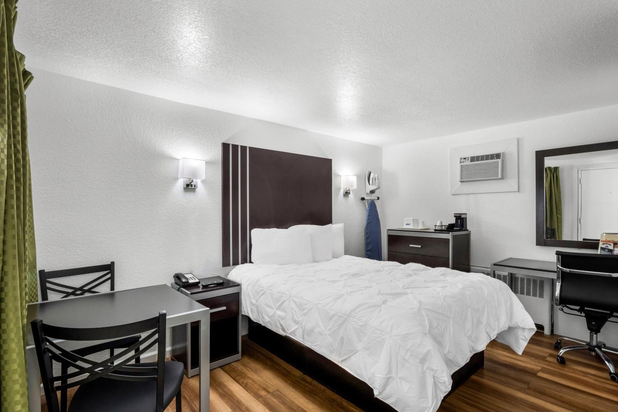 Americas Best Value Inn Jonesville/Hillsdale Eksteriør bilde