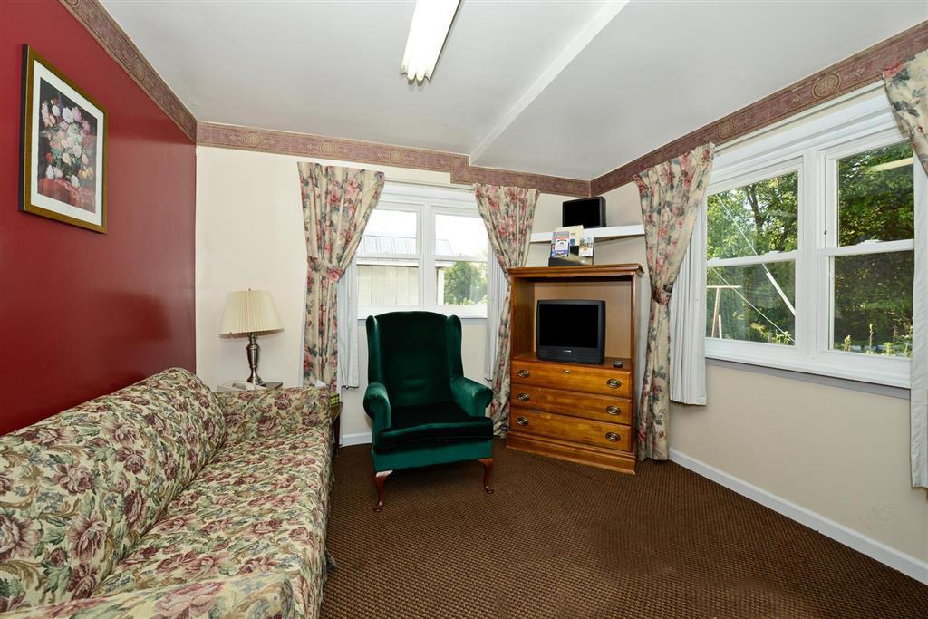 Americas Best Value Inn Jonesville/Hillsdale Rom bilde